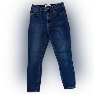 Abercrombie & Fitch Women's Super Skinny Ankle High Rise Jeans 25/0